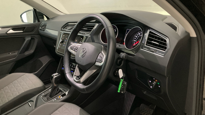 Volkswagen Tiguan 1.5 TSI 150 Life 5dr DSG Petrol Estate